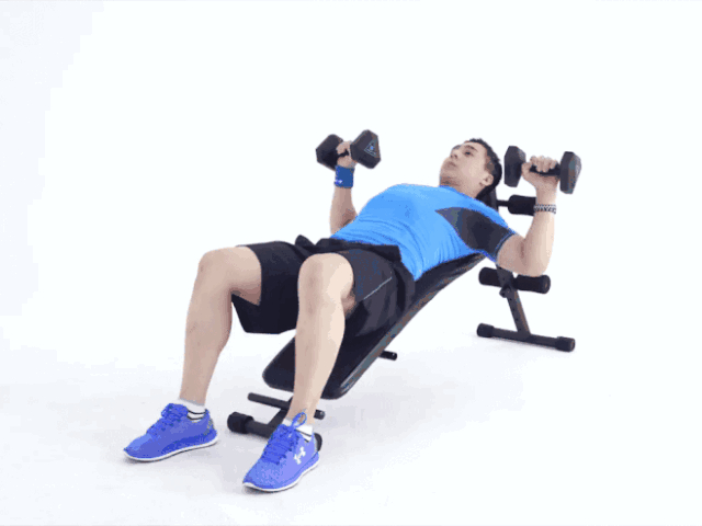 动作避免完全伸直手臂。